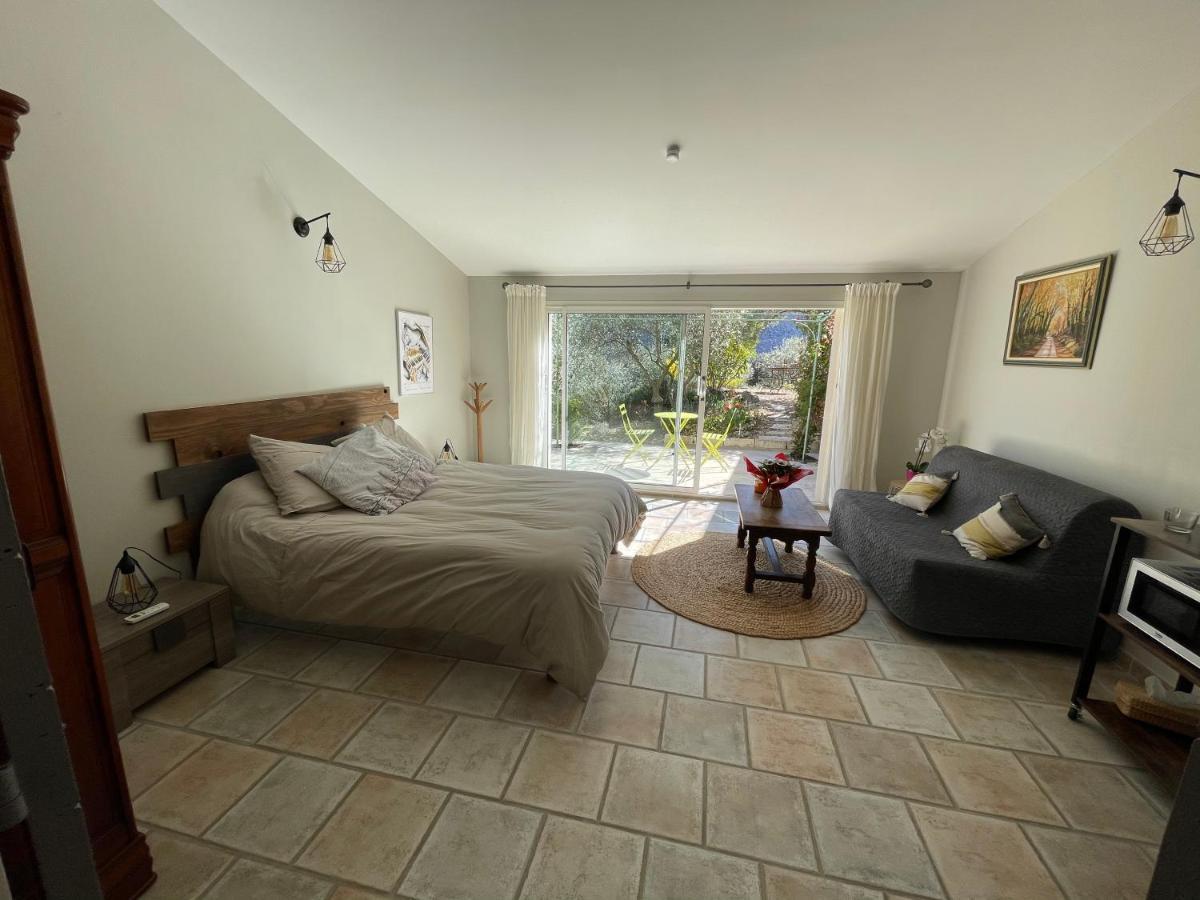 Holiday home La Maison Dans L'olivette *