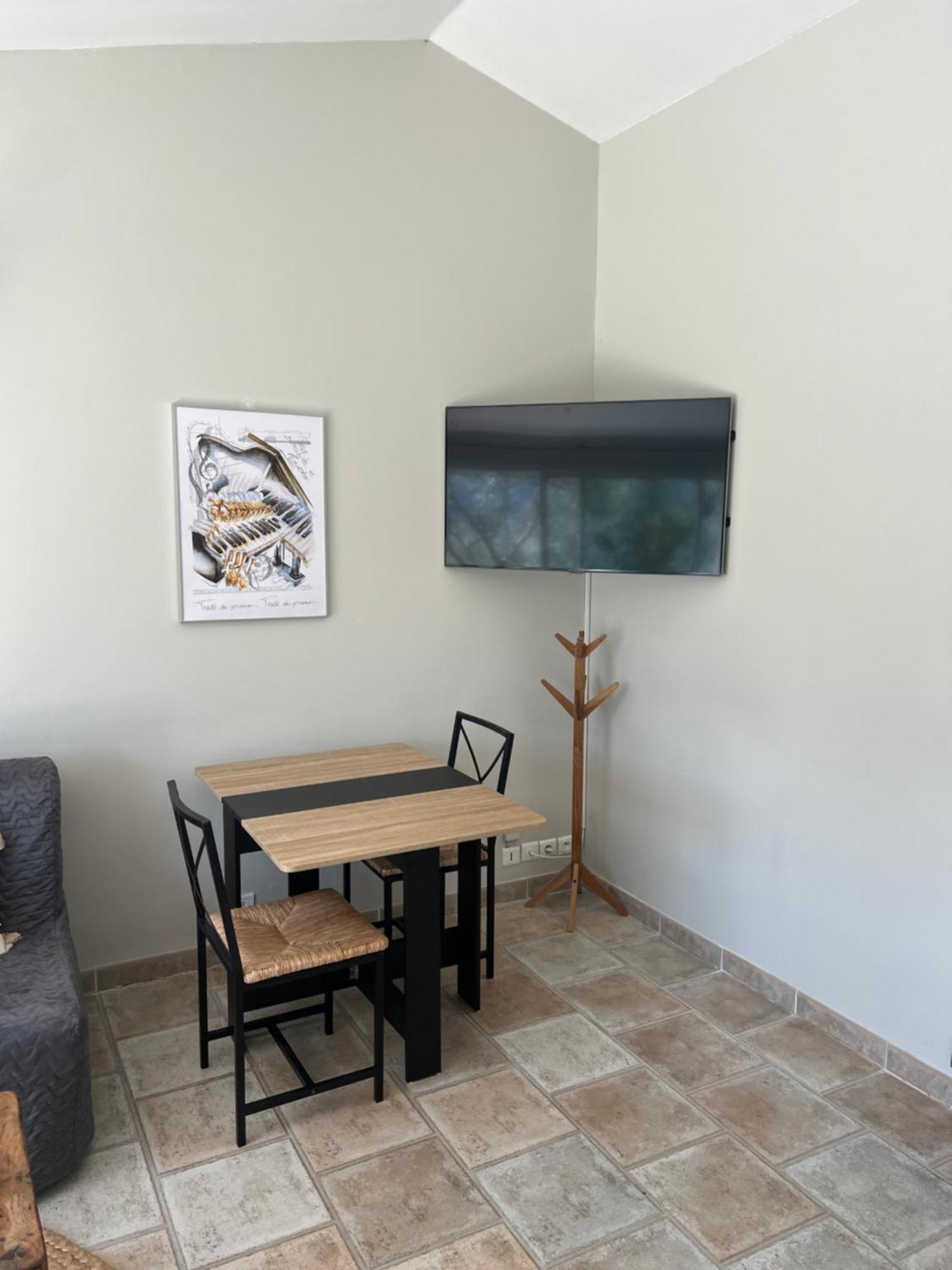 La Maison Dans L'olivette Holiday home *